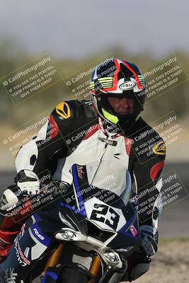 media/Nov-01-2025-CVMA (Sat) [[fc0f7531b8]]/Race 15- Formula 40 MW and LW/